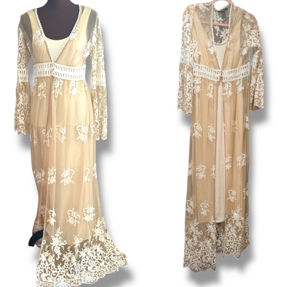 Forever 21 Cream Lace Maxi Dress